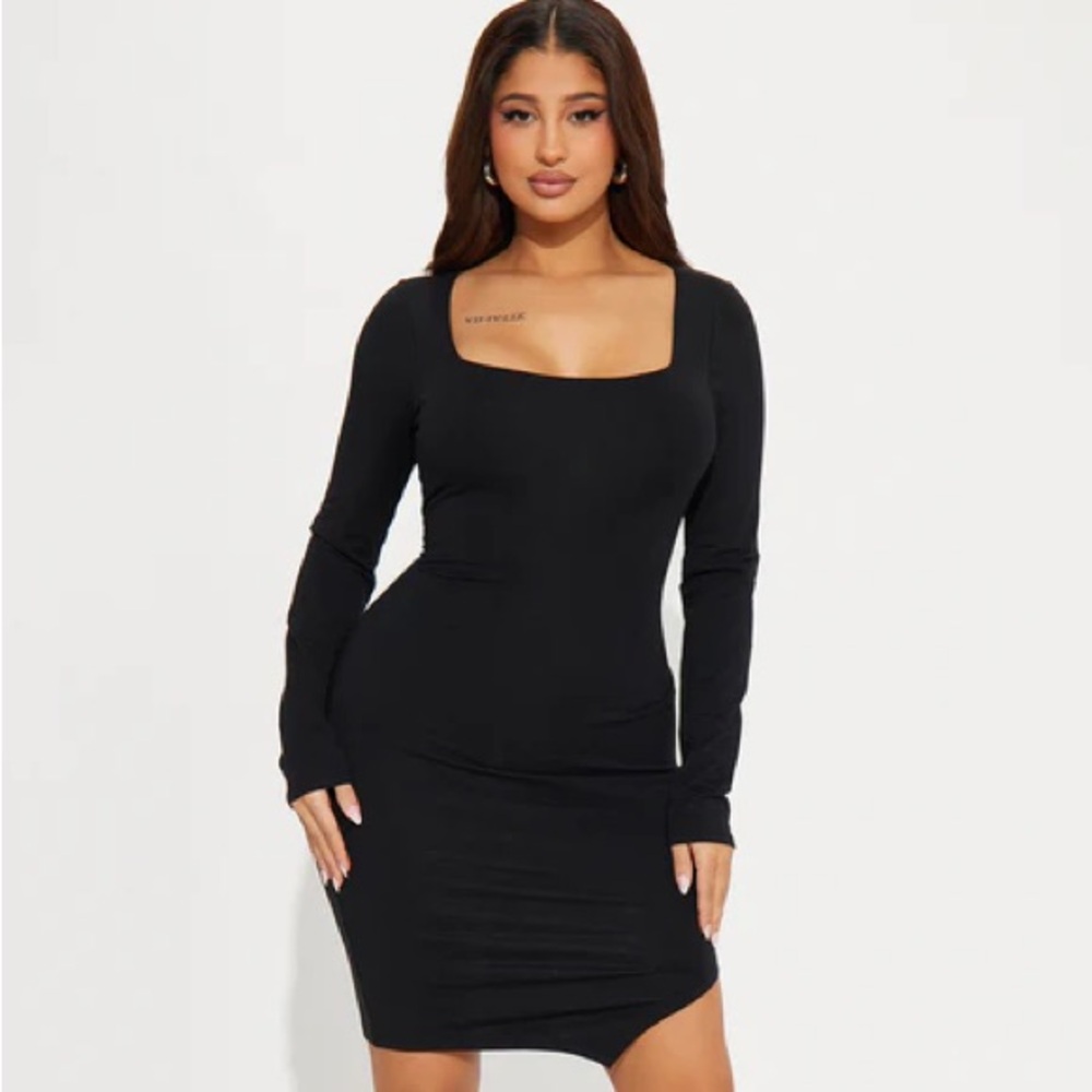 Selena Slit Mini Dress NEW 🏷️